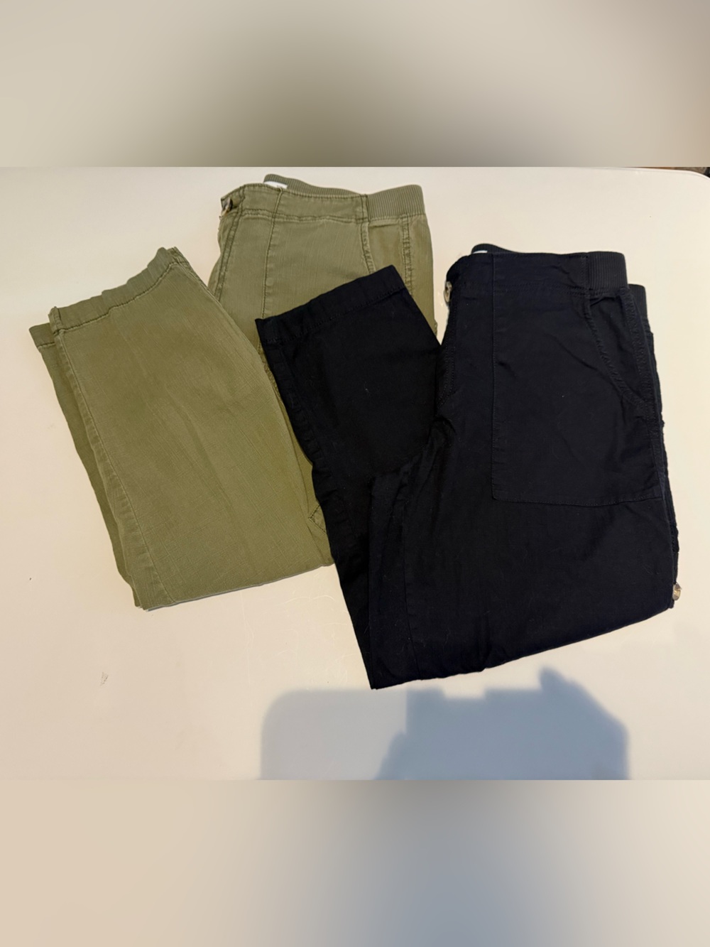 Women’s Bundle Sonoma Cargo Capri in Olive & Black-10P